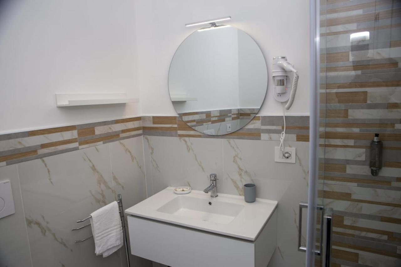 Quinto Apartments Bari Eksteriør billede